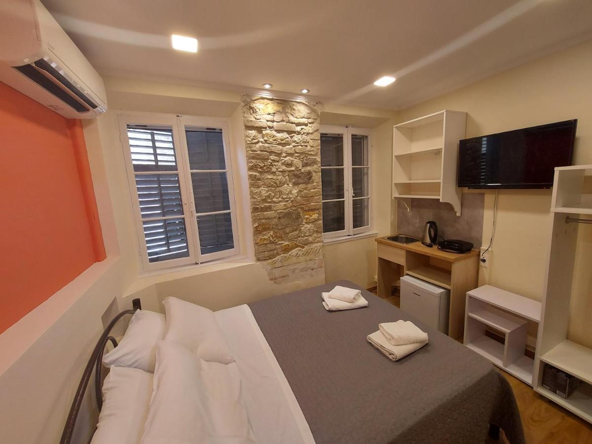 Corfu  Corcyra Microflat In Old Town 아파트 외부 사진